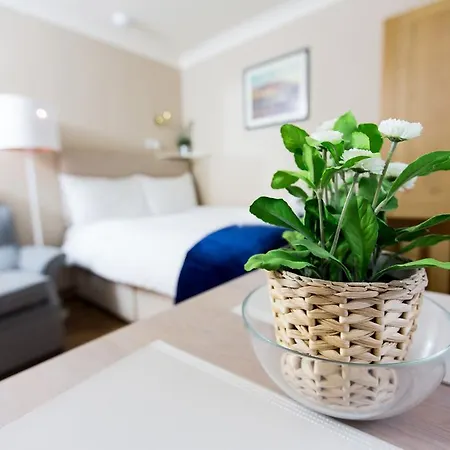 East Park Apartman *
